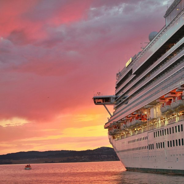 Combien coûte plein bateau croisière : petits et grands navires